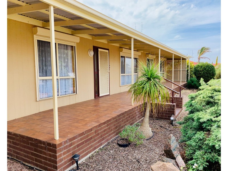 15 Nankivell Street, Moonta Bay SA 5558