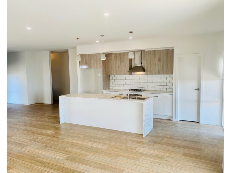 25 Keen Street, Moonta Bay SA 5558