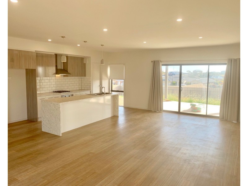 25 Keen Street, Moonta Bay SA 5558