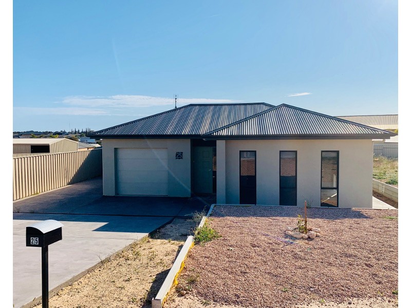 25 Keen Street, Moonta Bay SA 5558