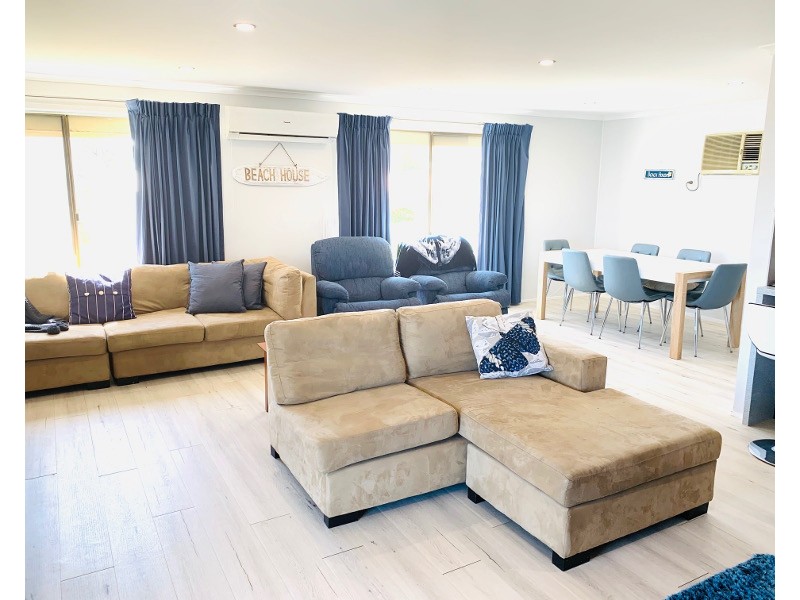 10 Percy Street, Moonta Bay SA 5558