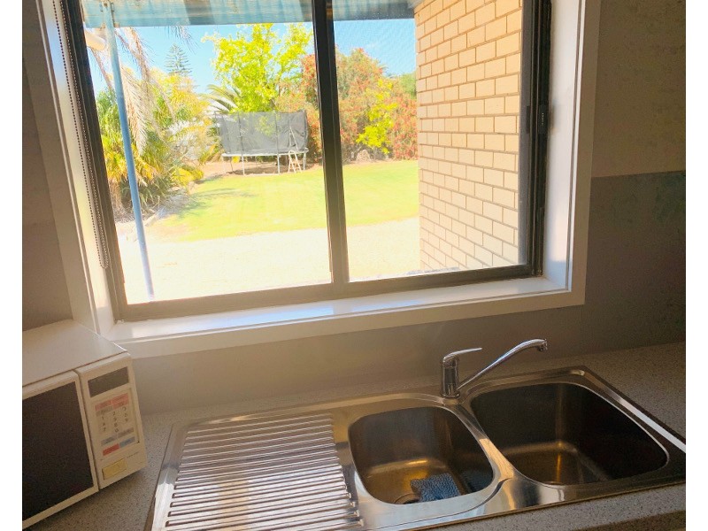 10 Percy Street, Moonta Bay SA 5558