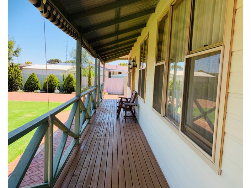 10 Cowling Court, Port Hughes SA 5558