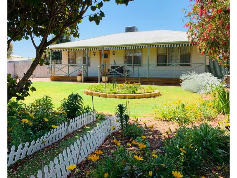 10 Cowling Court, Port Hughes SA 5558