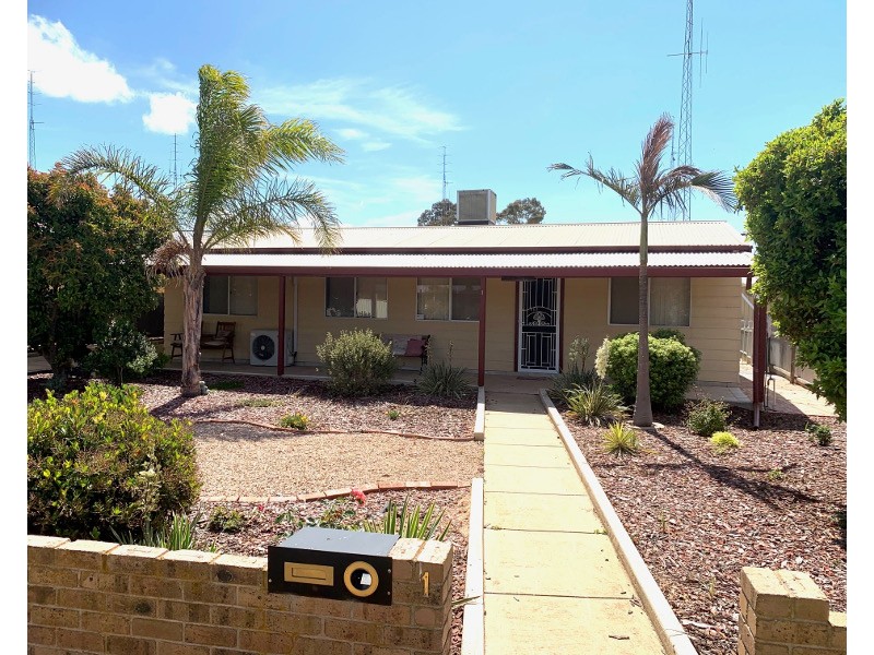 1 Playtime Parade, Moonta Bay SA 5558