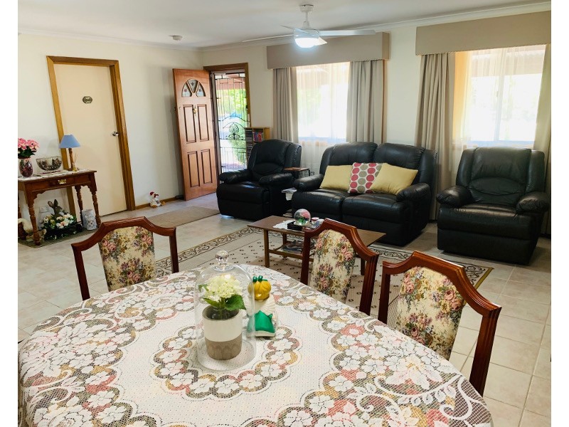 1 Playtime Parade, Moonta Bay SA 5558