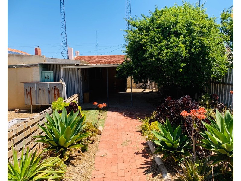 96 George Street, Moonta SA 5558