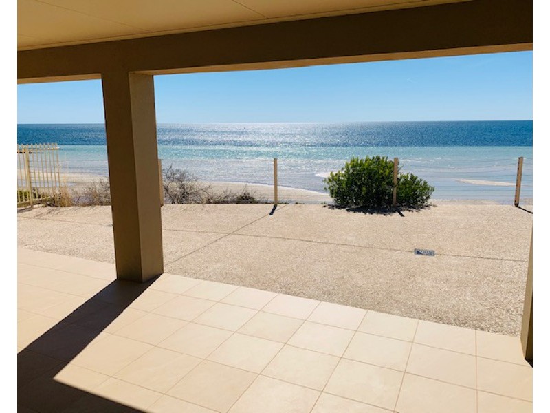 9 Trelawney Street, Moonta Bay SA 5558