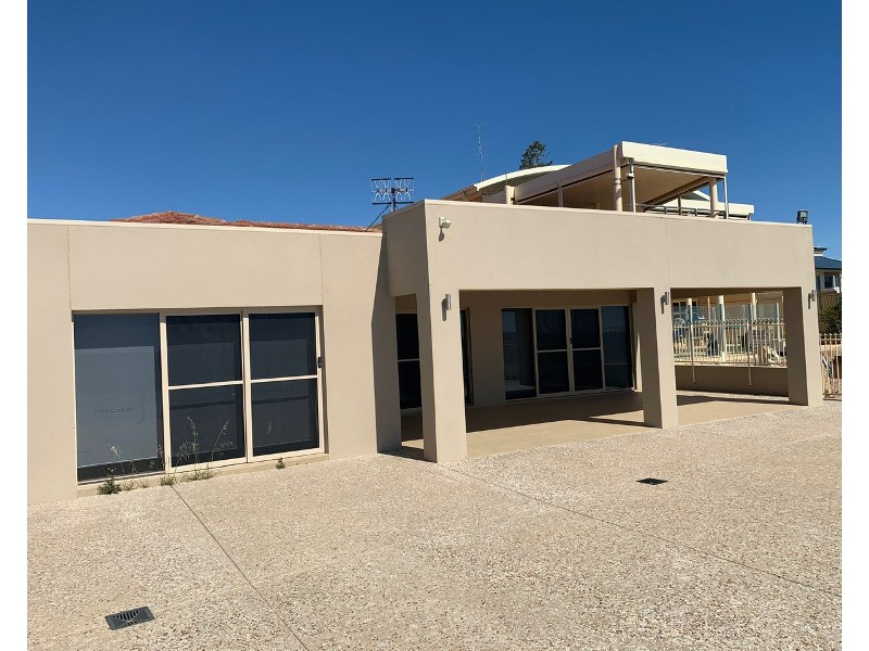 9 Trelawney Street, Moonta Bay SA 5558