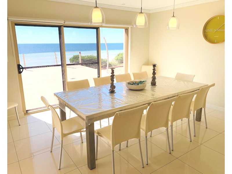 9 Trelawney Street, Moonta Bay SA 5558