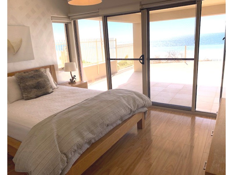 9 Trelawney Street, Moonta Bay SA 5558