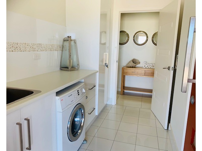 9 Trelawney Street, Moonta Bay SA 5558