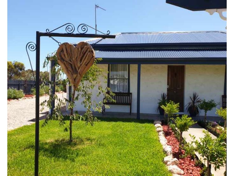1 Kadina Road, Moonta SA 5558