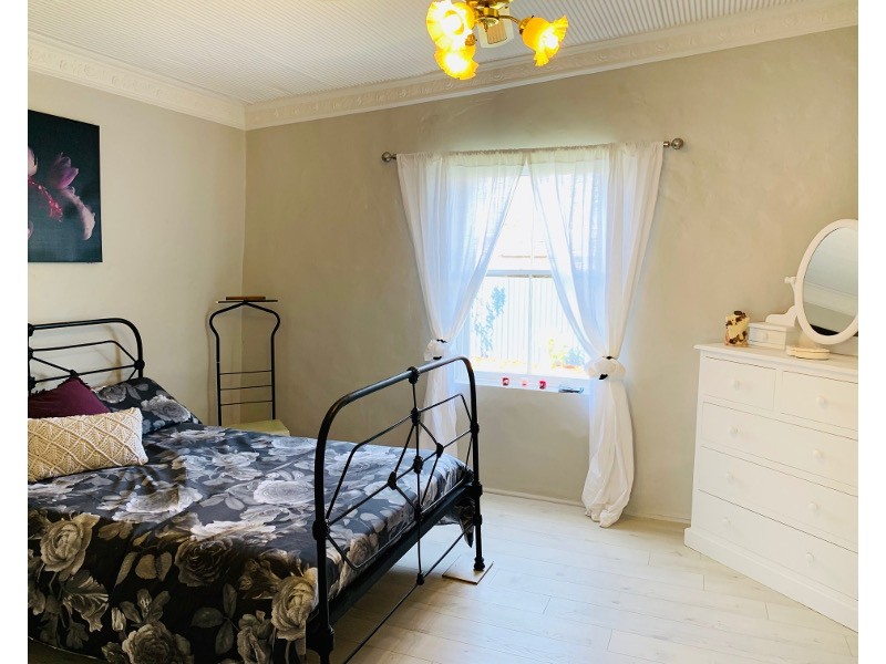 1 Kadina Road, Moonta SA 5558