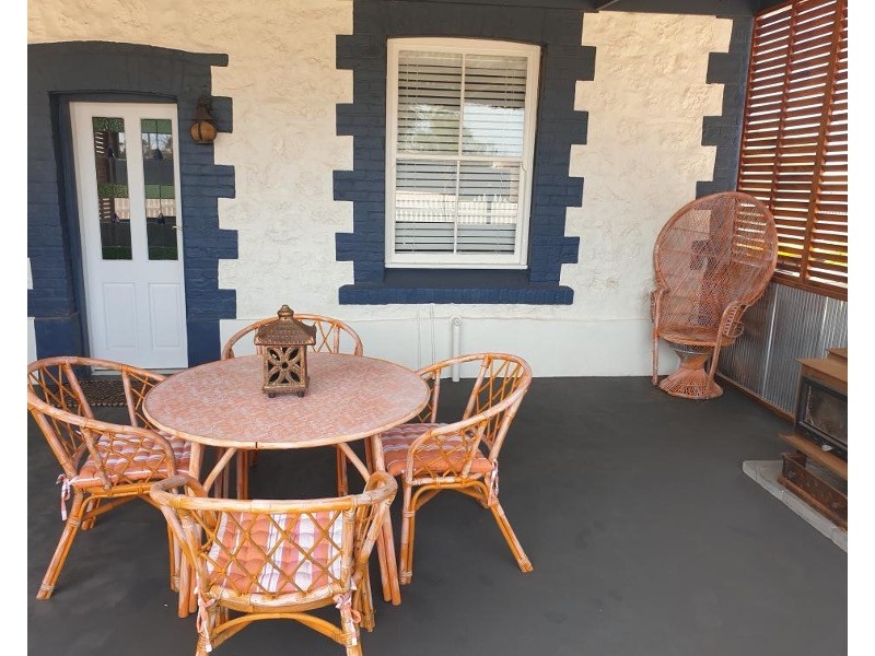 1 Kadina Road, Moonta SA 5558