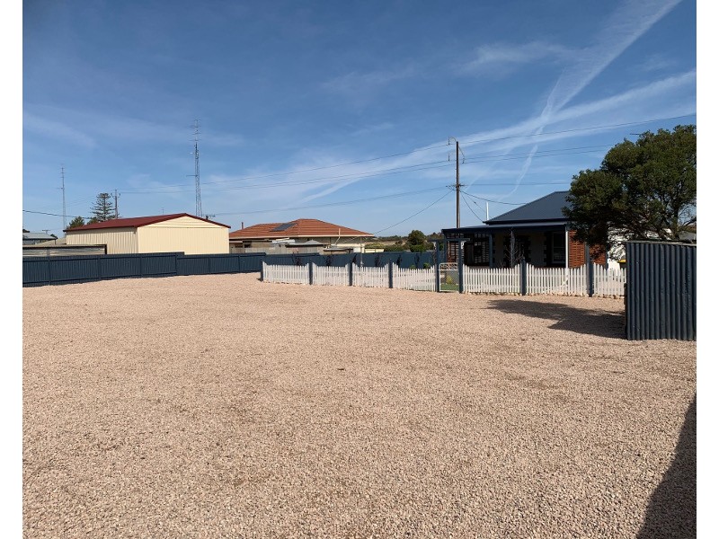 1 Kadina Road, Moonta SA 5558