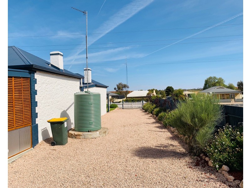 1 Kadina Road, Moonta SA 5558