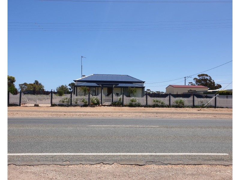 1 Kadina Road, Moonta SA 5558