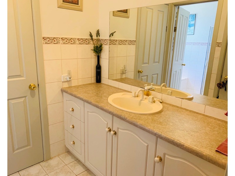 102 Narangga Terrace, Moonta Bay SA 5558