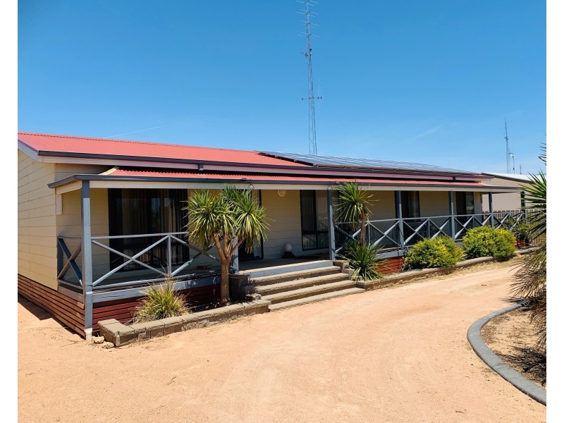 12 Haylock Road, Moonta Bay SA 5558