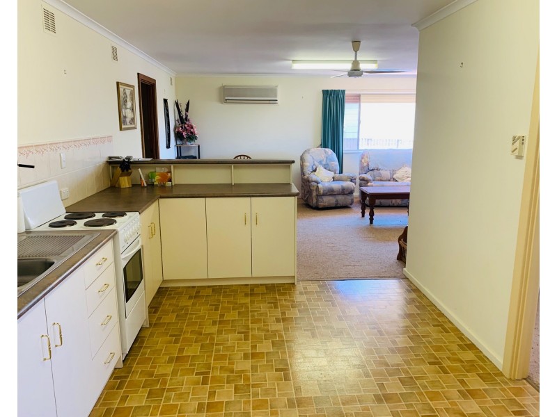 12 Gulf Street, Moonta Bay SA 5558