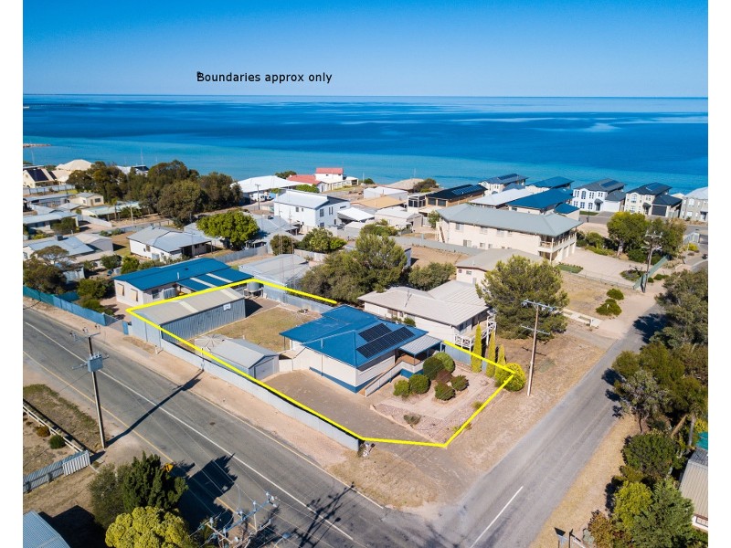 12 Gulf Street, Moonta Bay SA 5558