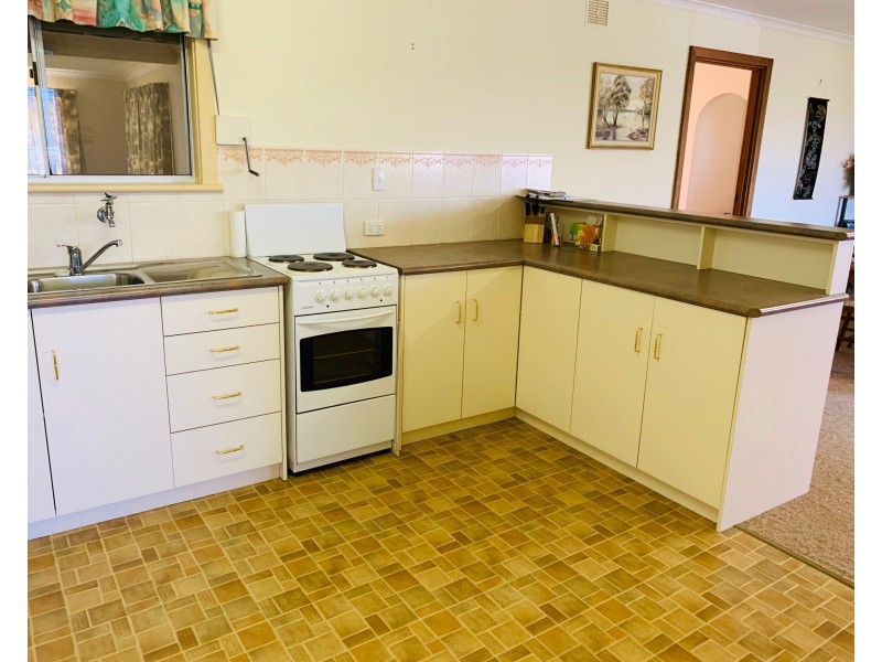 12 Gulf Street, Moonta Bay SA 5558