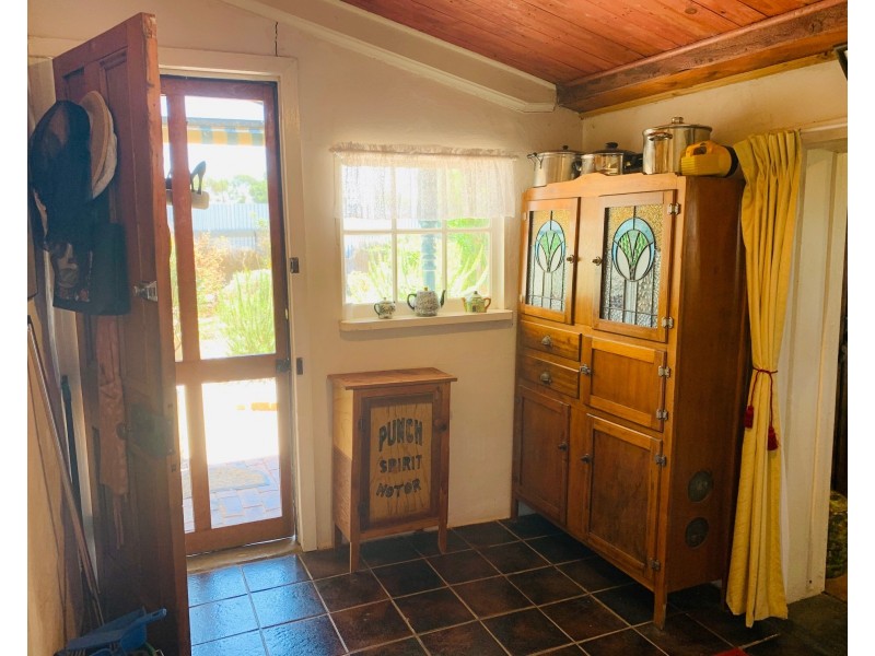 13 Duncan Street, Moonta SA 5558