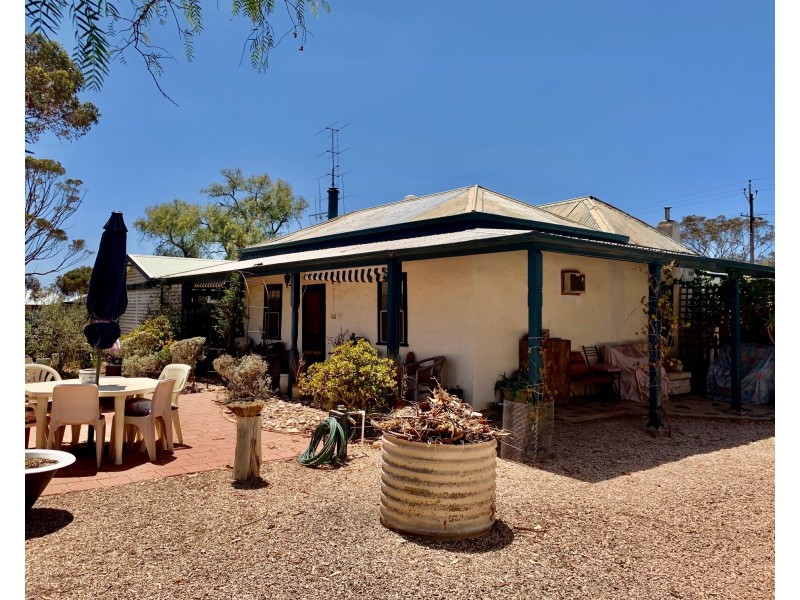 13 Duncan Street, Moonta SA 5558