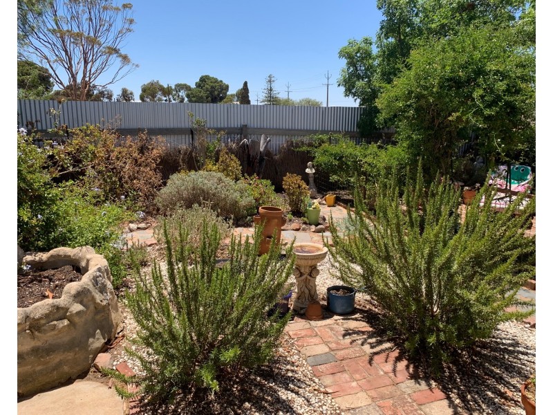 13 Duncan Street, Moonta SA 5558