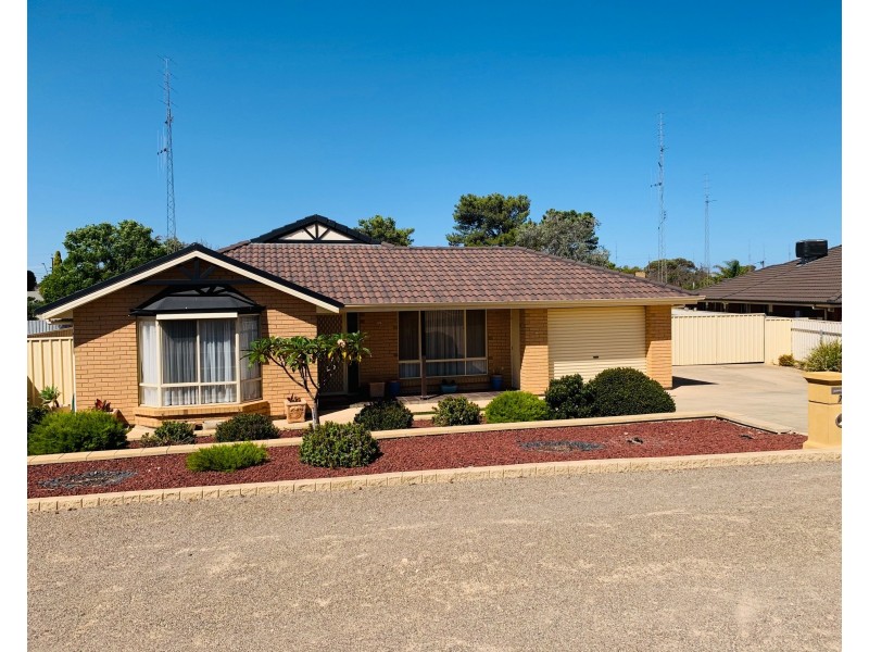 7 Clayton Street, Moonta Bay SA 5558