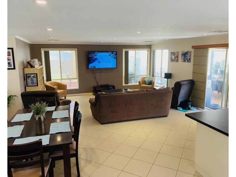 7 Clayton Street, Moonta Bay SA 5558