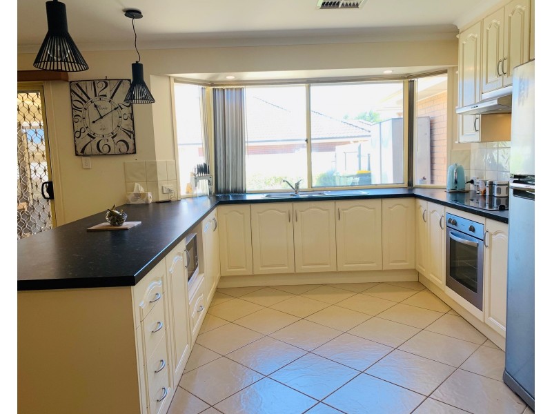 7 Clayton Street, Moonta Bay SA 5558