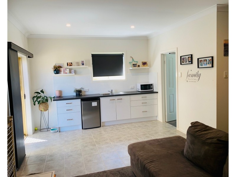 7 Clayton Street, Moonta Bay SA 5558