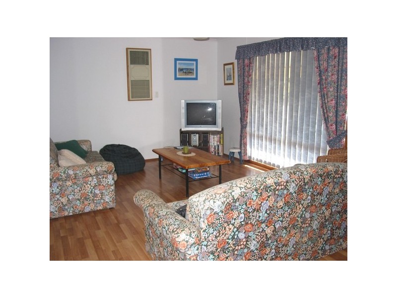 41 MOONTANA AVENUE, Moonta Bay SA 5558