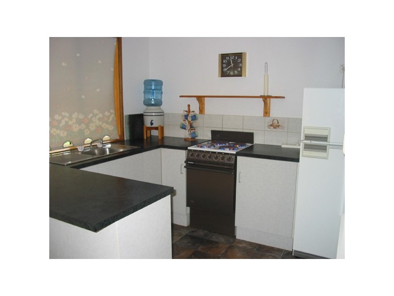 41 MOONTANA AVENUE, Moonta Bay SA 5558