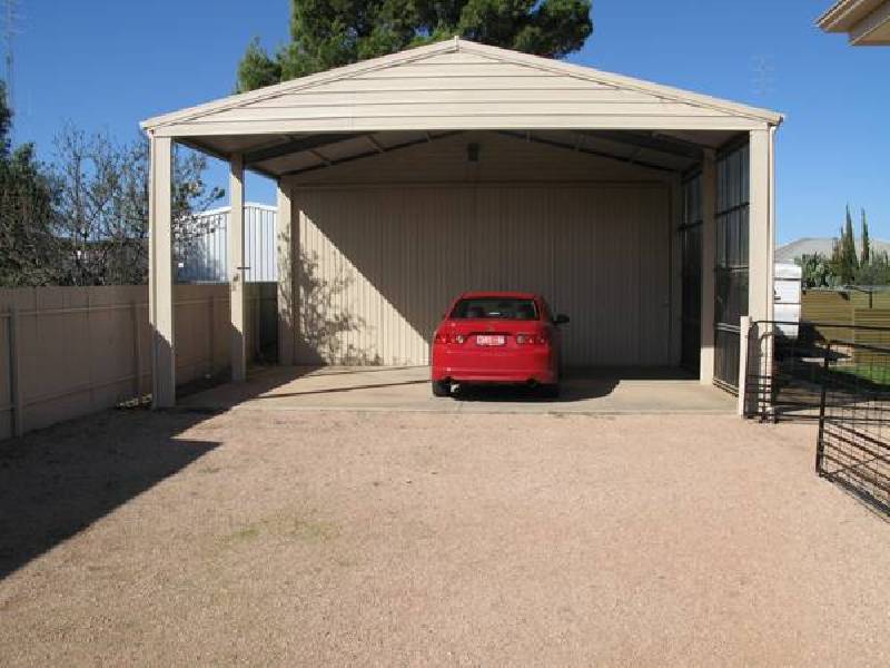 4 Alice Street, Moonta Bay SA 5558