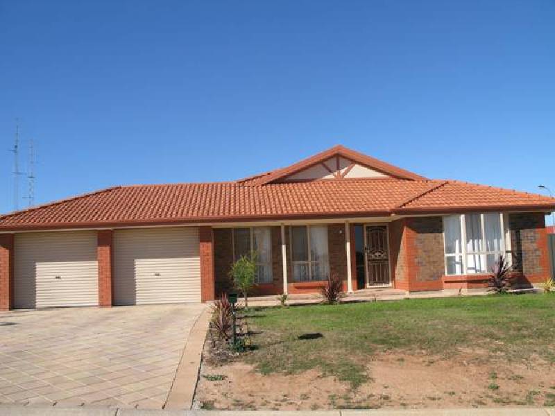 11 Seaview Road, Moonta Bay SA 5558