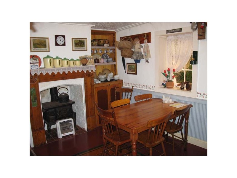 575 Milne Street, Moonta Mines SA 5558