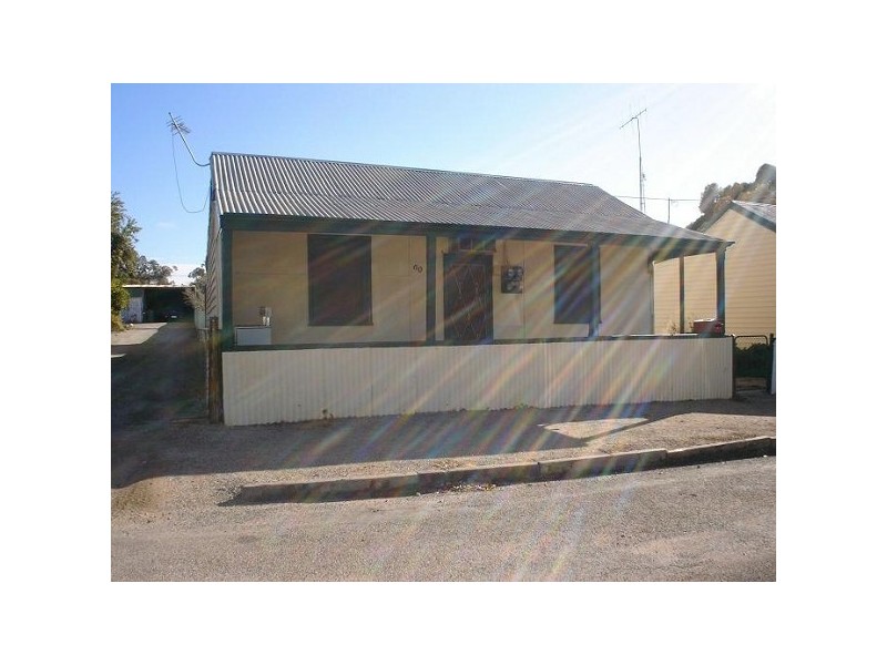 60 FIRST STREET, Quorn SA 5433