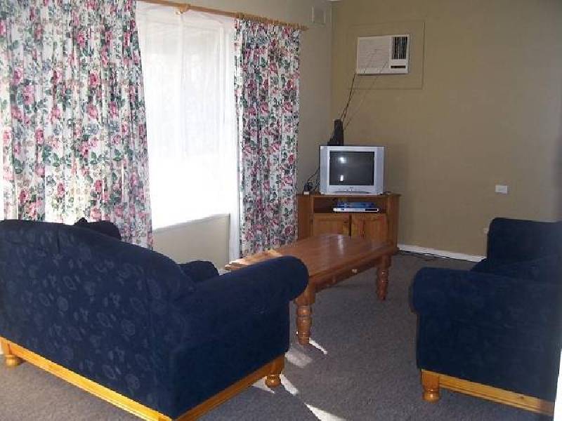 30 NORTH TERRACE, Stirling North SA 5710