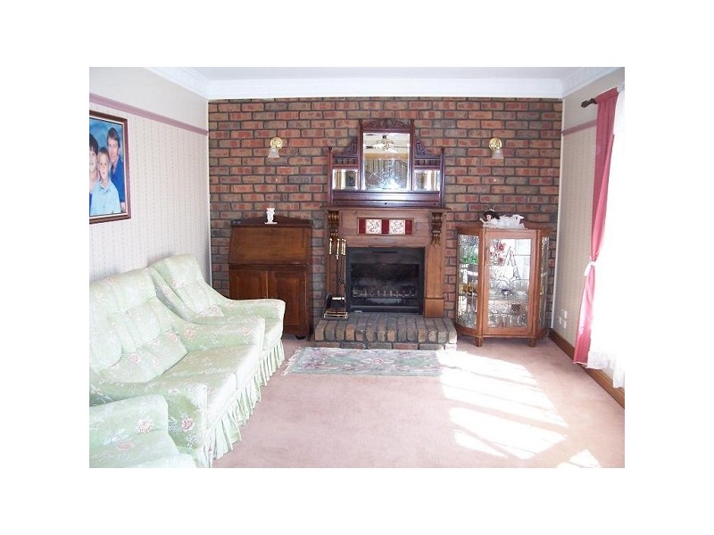 37 SIMMONS CRESCENT, Port Augusta West SA 5700