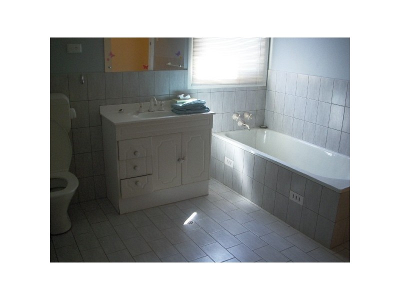 11 LOUDON ROAD, Port Augusta West SA 5700