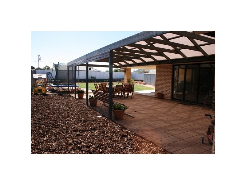 17 CATHERINE STREET, Stirling North SA 5710