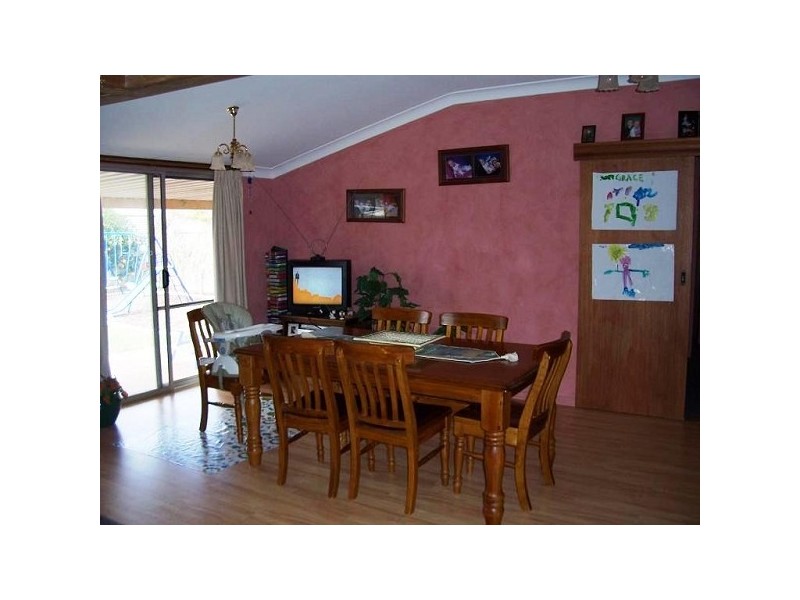 6 JOHNSON AVENUE, Stirling North SA 5710