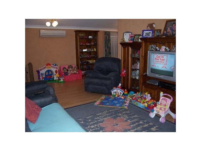 6 JOHNSON AVENUE, Stirling North SA 5710