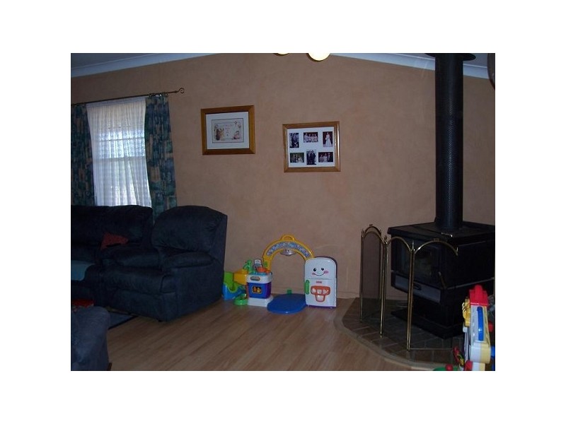 6 JOHNSON AVENUE, Stirling North SA 5710