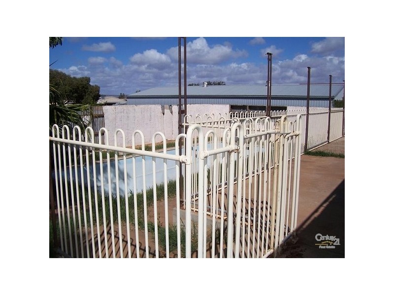 16 CALLIER AVENUE, Stirling North SA 5710