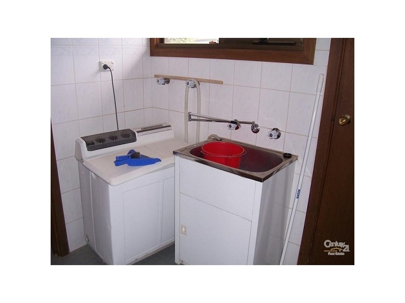 16 CALLIER AVENUE, Stirling North SA 5710