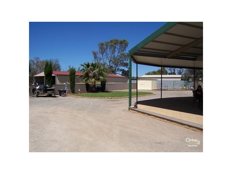 10 BARBER STREET, Quorn SA 5433